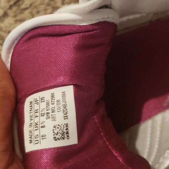 Adidas Sleek Series Top Ten Gym Shoes. - Picture 10 of 12